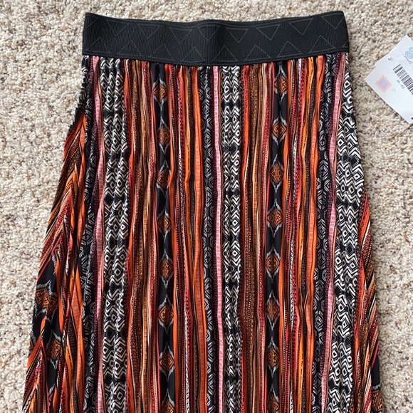 • Lularoe Jill Aztec Skirt • - Picture 2 of 6